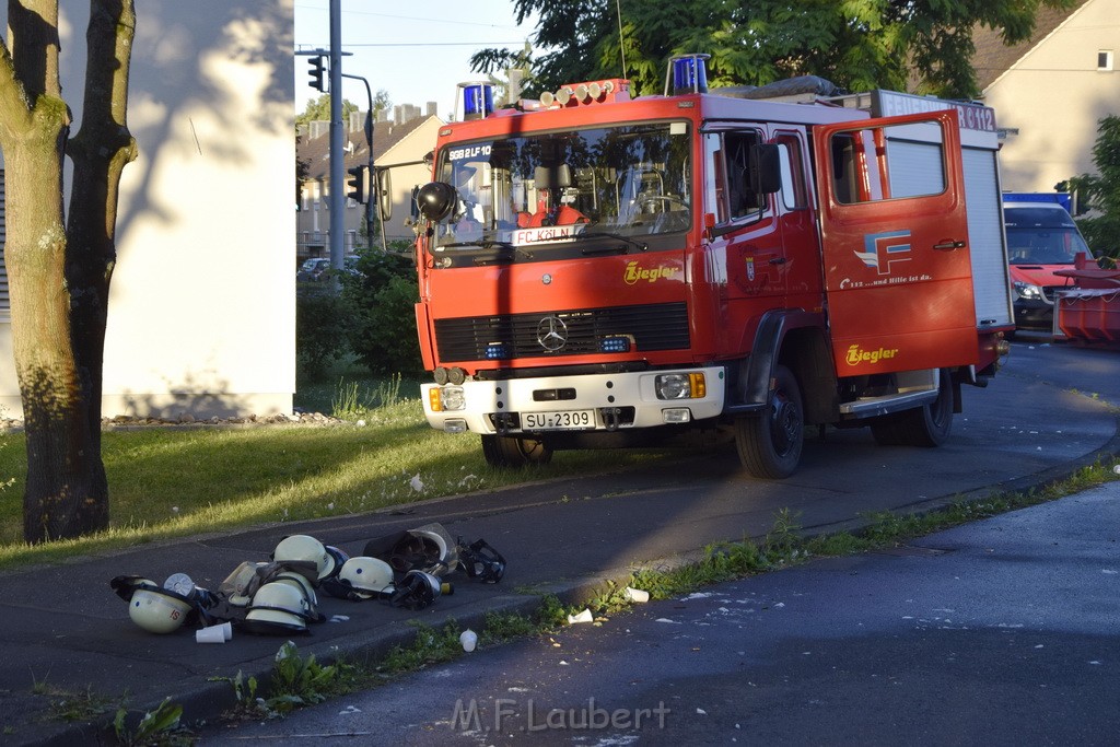 Grossfeuer Einfamilienhaus Siegburg Muehlengrabenstr P1062.JPG - Miklos Laubert